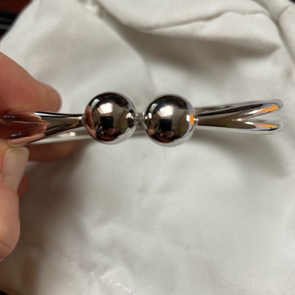 Nambe Drop Hinged Bangle Bracelet NWOT - Picture 3 of 5